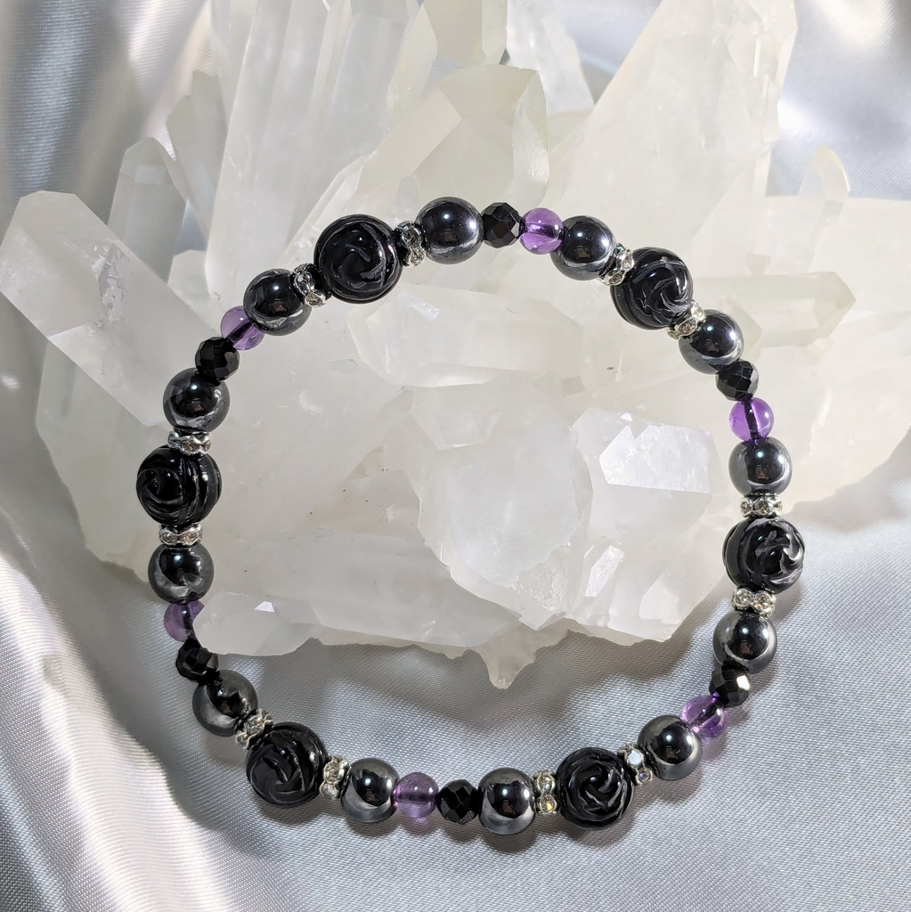 SALE🐥薔薇(バラ)カットオニキス、ヘマタイト、ブラックスピネル、アメジストのブレスレット/恋愛成就、魔除け、邪気払い、仕事運、勝負運、天然石、パワーストーン、ブラック系、パープル系