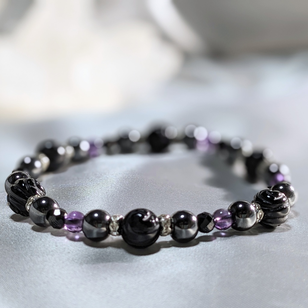 SALE🐥薔薇(バラ)カットオニキス、ヘマタイト、ブラックスピネル、アメジストのブレスレット/恋愛成就、魔除け、邪気払い、仕事運、勝負運、天然石、パワーストーン、ブラック系、パープル系