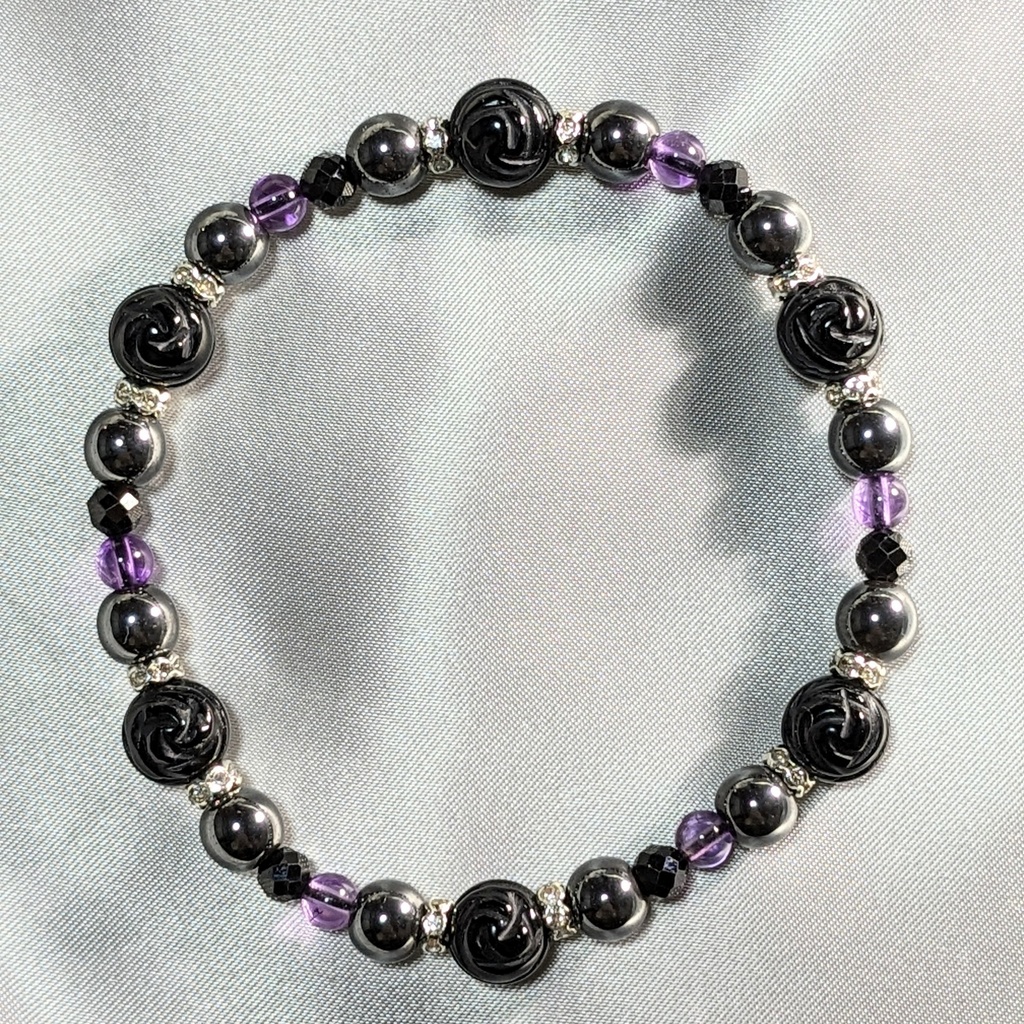 SALE🐥薔薇(バラ)カットオニキス、ヘマタイト、ブラックスピネル、アメジストのブレスレット/恋愛成就、魔除け、邪気払い、仕事運、勝負運、天然石、パワーストーン、ブラック系、パープル系