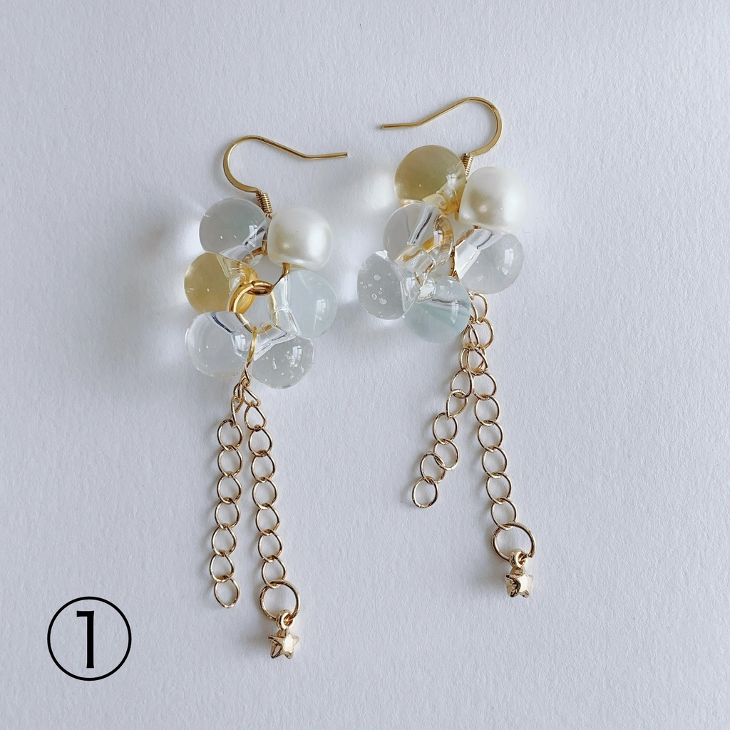 【725】鈴丸ビーズとチェーンの涼やかピアス