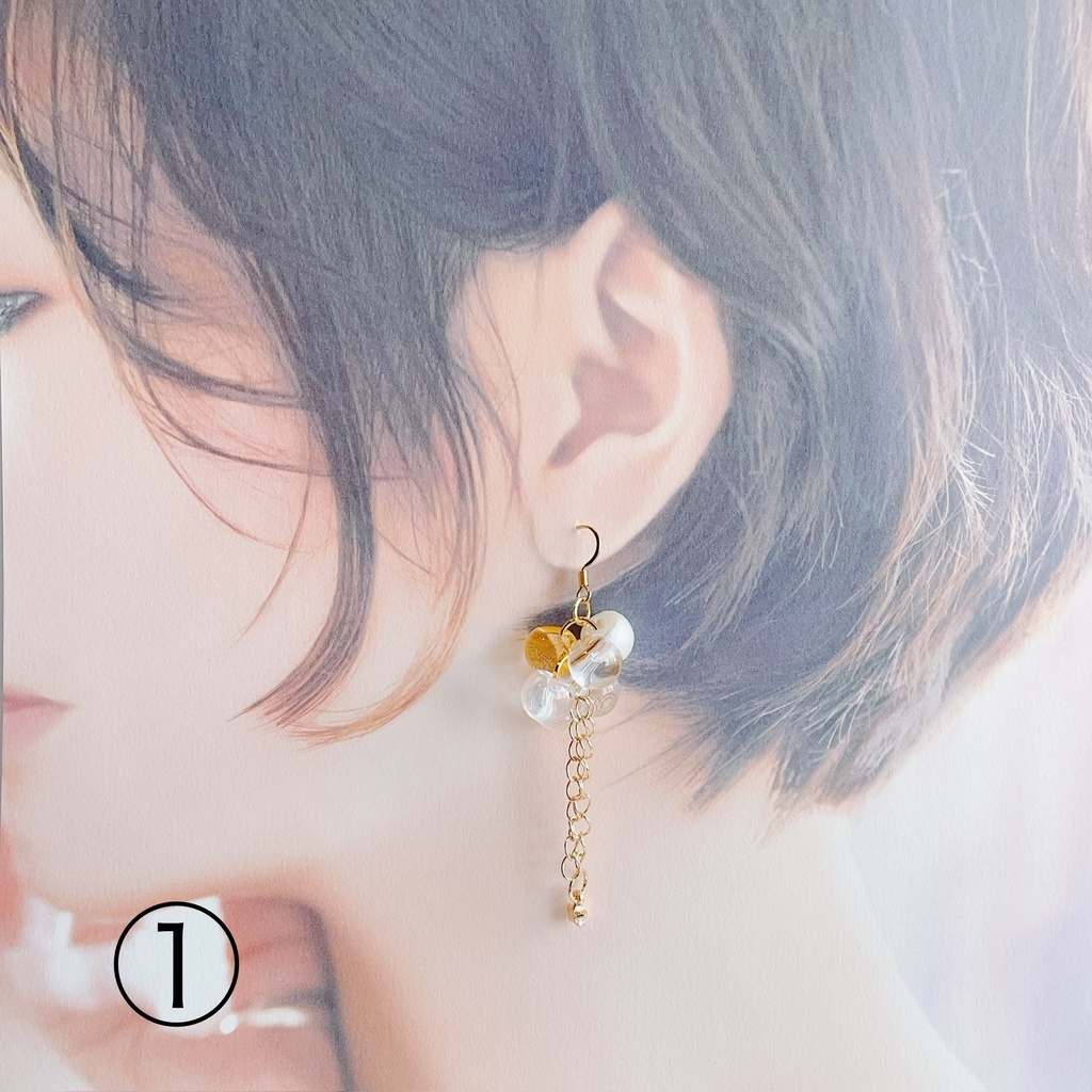 【725】鈴丸ビーズとチェーンの涼やかピアス