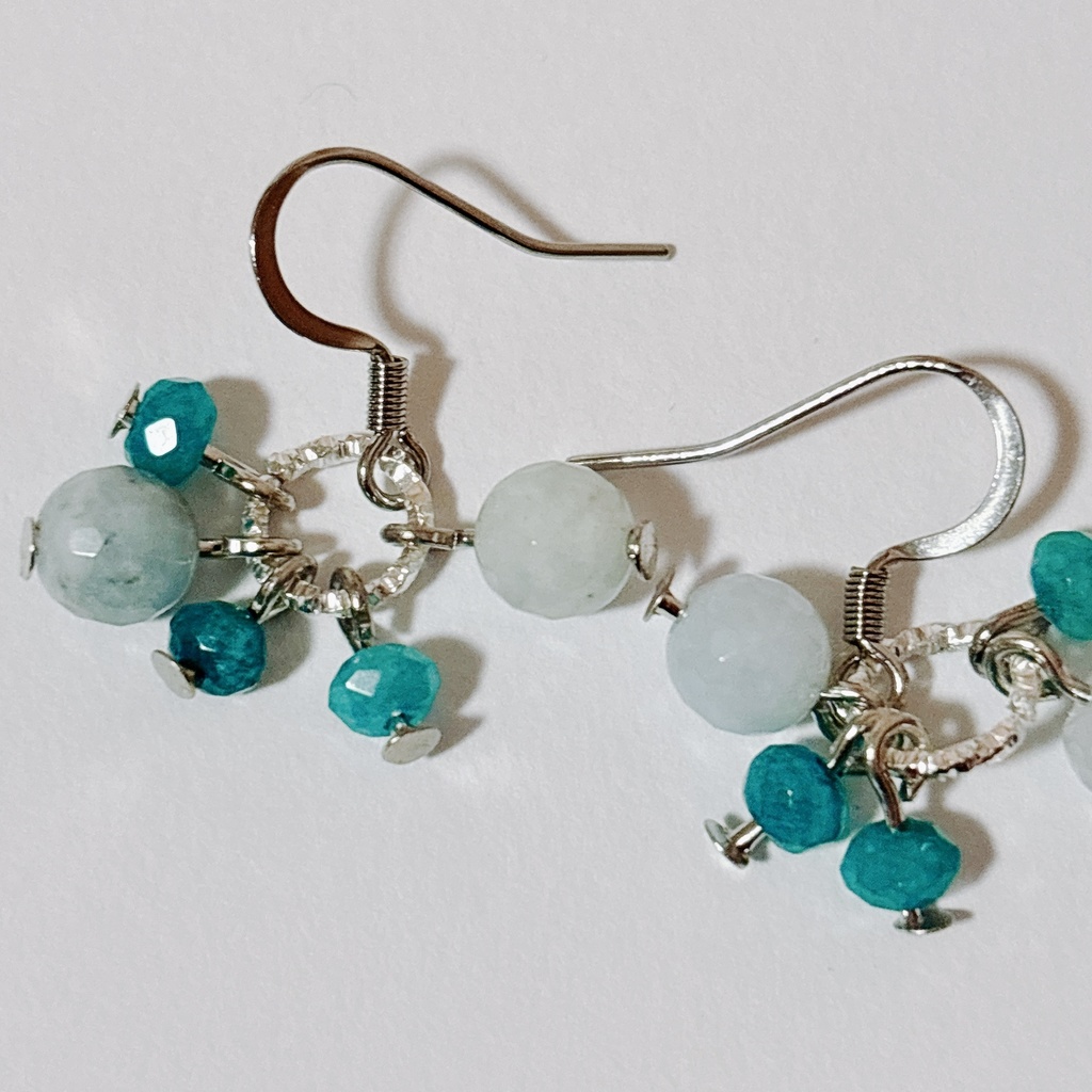 【725】イメージカラーの小粒ビーズピアス②