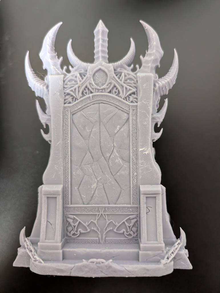 【デフォルメフィギュア】「魔王の玉座」&「お座りDOYAちゃん」 3Dプリントモデル