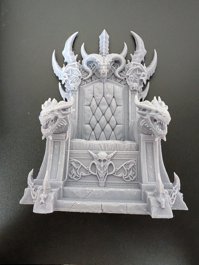 【デフォルメフィギュア】「魔王の玉座」&「お座りDOYAちゃん」 3Dプリントモデル