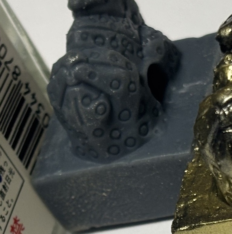 実寸台の金印(塗装無し)-漢委奴国王印