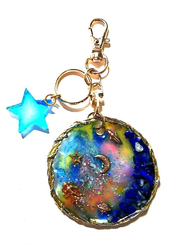 カラフル宇宙のキーホルダー Moonforest Booth