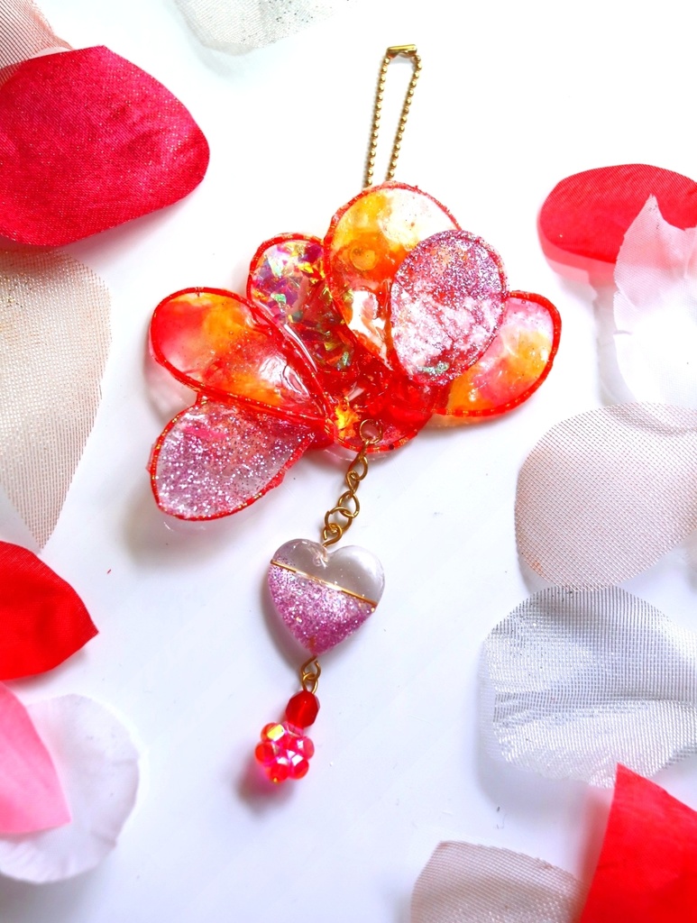 ワイヤー枠のキーホルダー