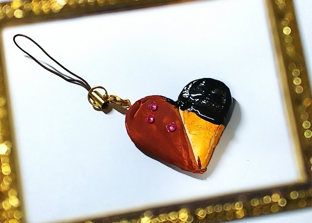 ハートのツートンクッキーのストラップ