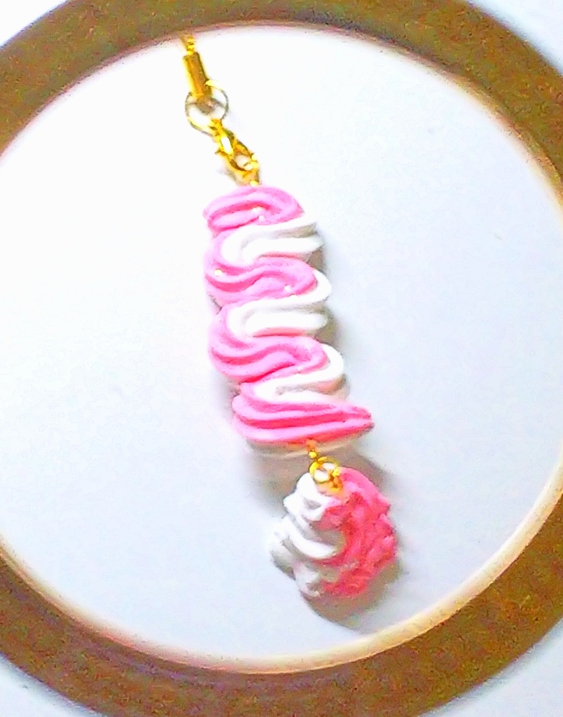 ツートンホイップのストラップ