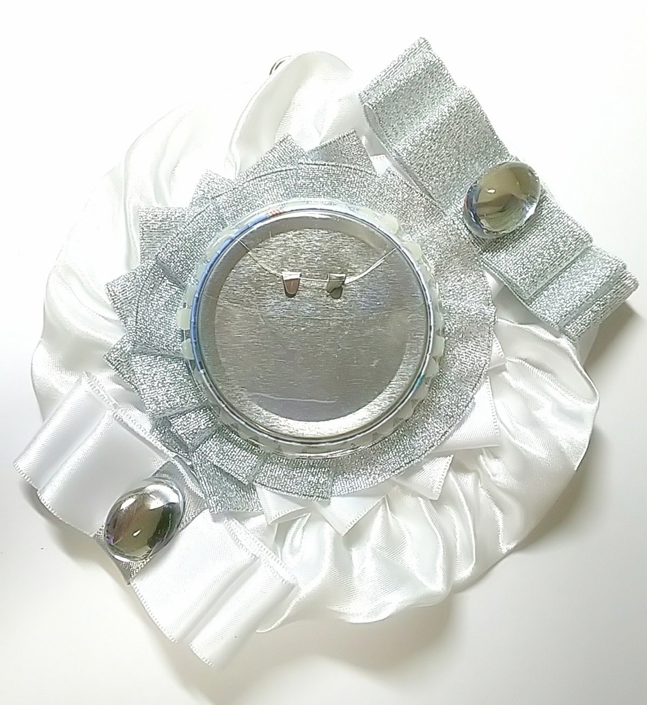 ロゼット 白×シルバー