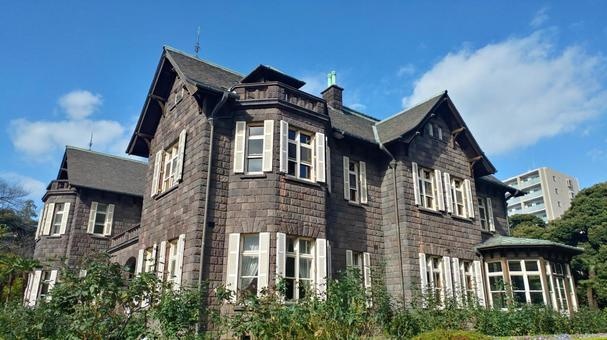 アリエッティ風の切ないファンタジックな曲