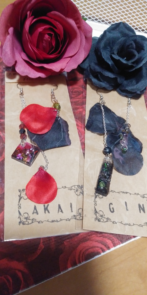 赤井/ジン ピアス、イヤリング