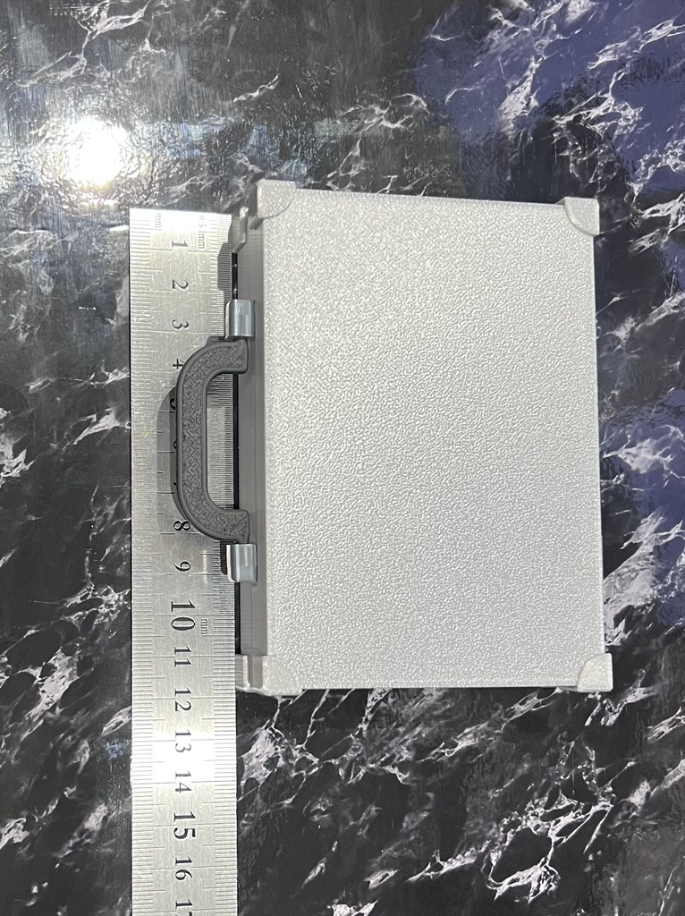 ミニチュア アタッシュケース　約12cm