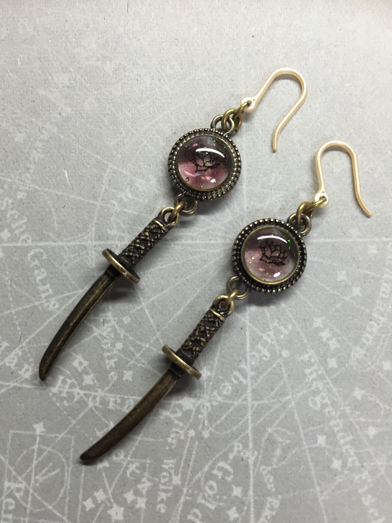 神田レジンピアス