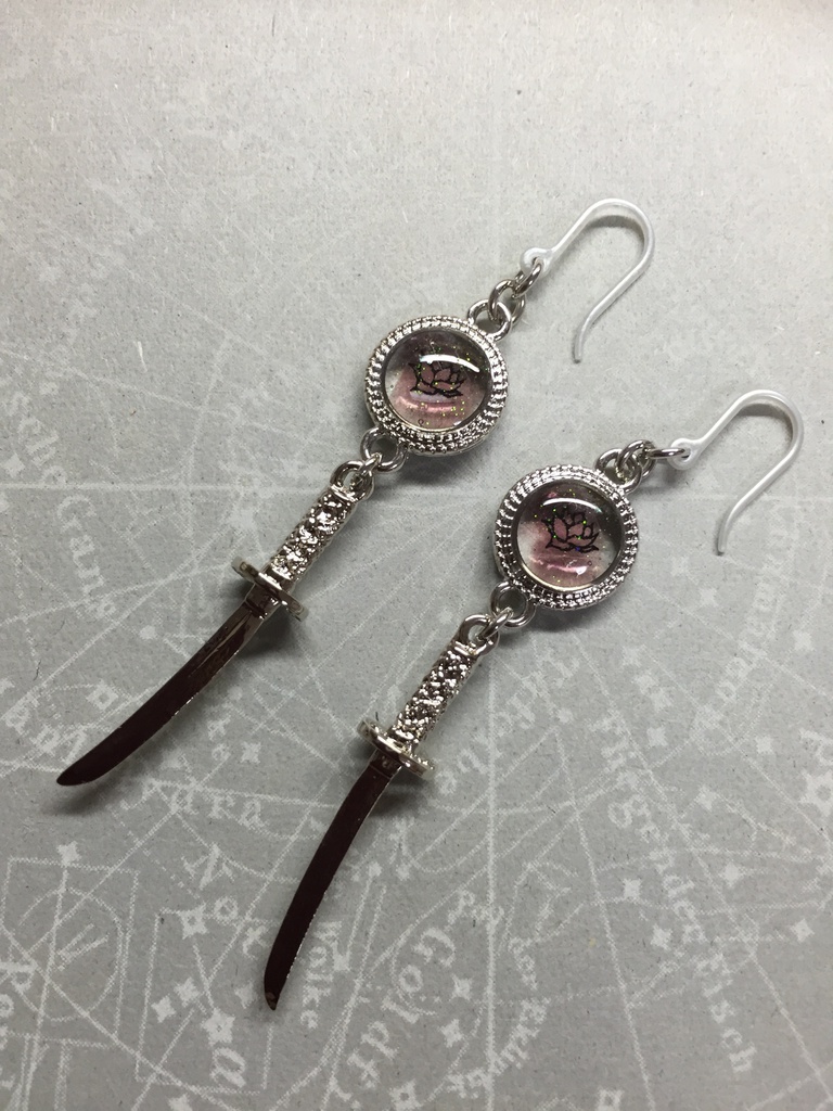 神田レジンピアス