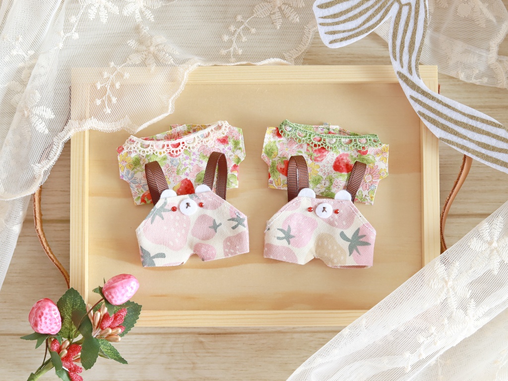 いちごくまサロペセットアップ