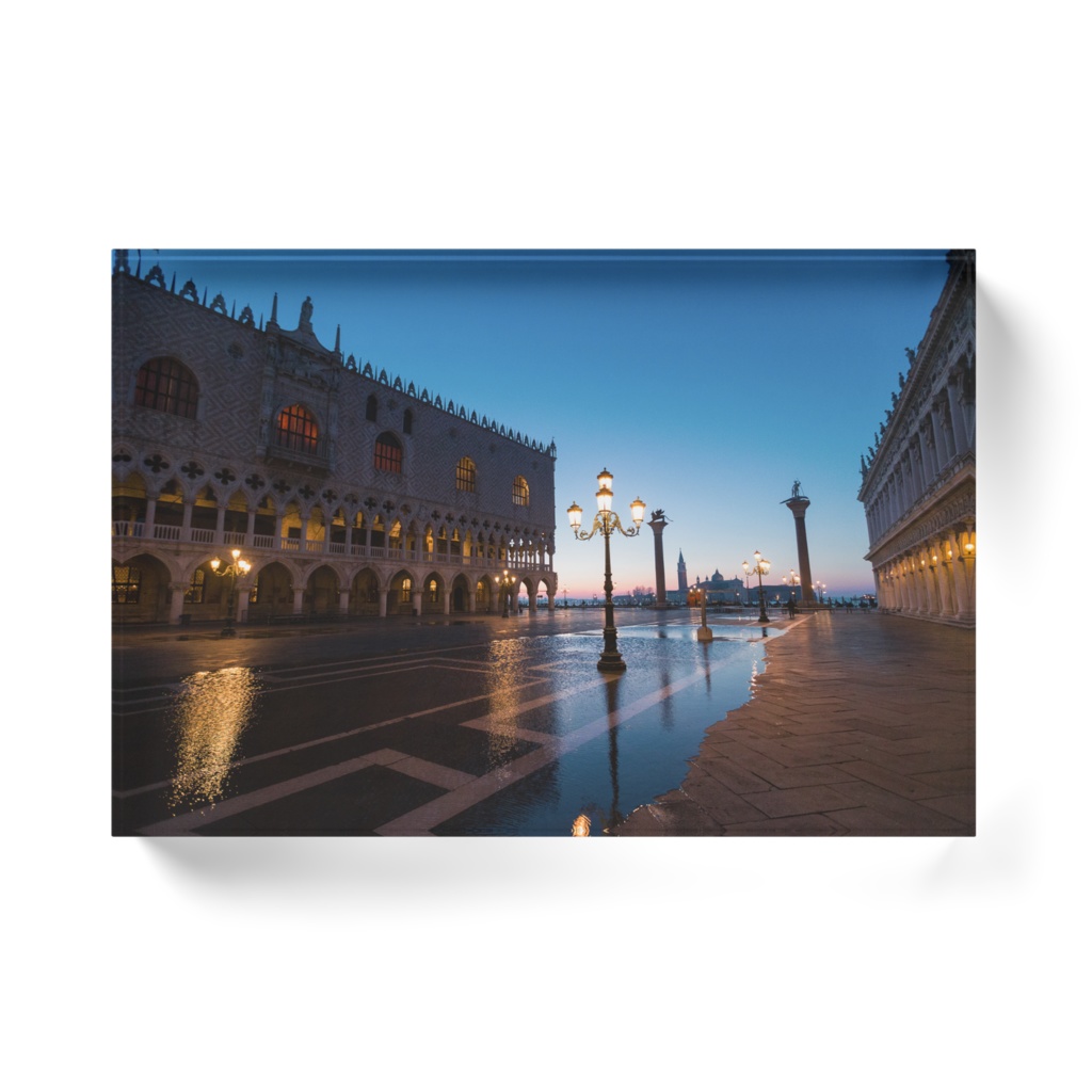 ベネチアの風景写真【サンマルコ広場の夜明け】アクリルブロック