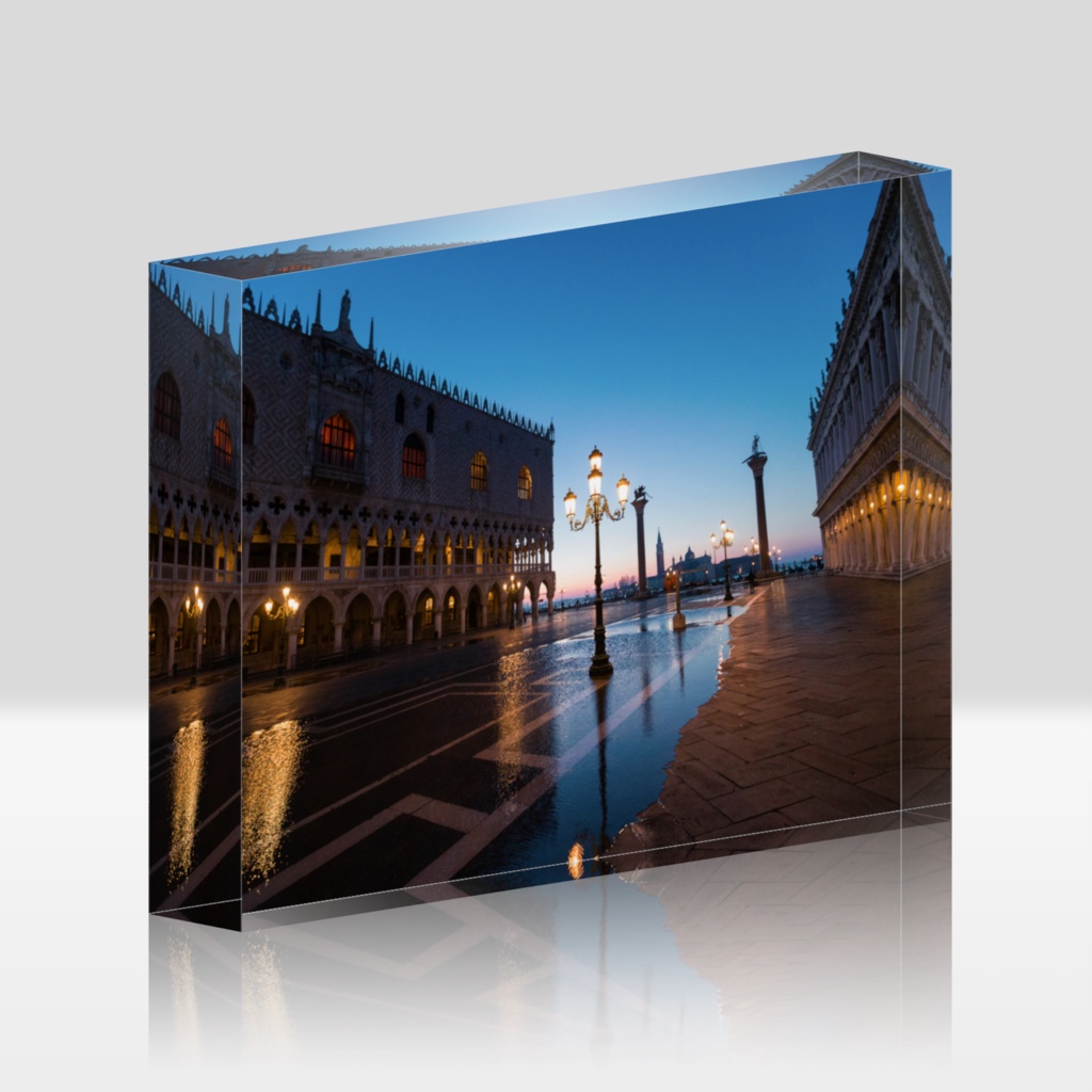 ベネチアの風景写真【サンマルコ広場の夜明け】アクリルブロック