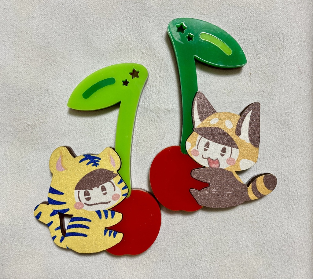 けも松さくらんぼアクキー