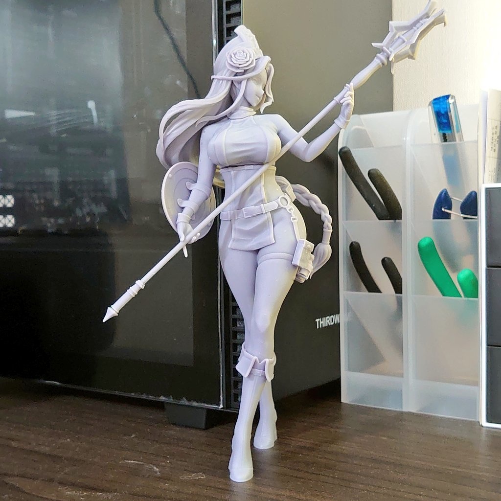 【勝利の女神:NIKKE】「メイデン」 1/7ガレージキット