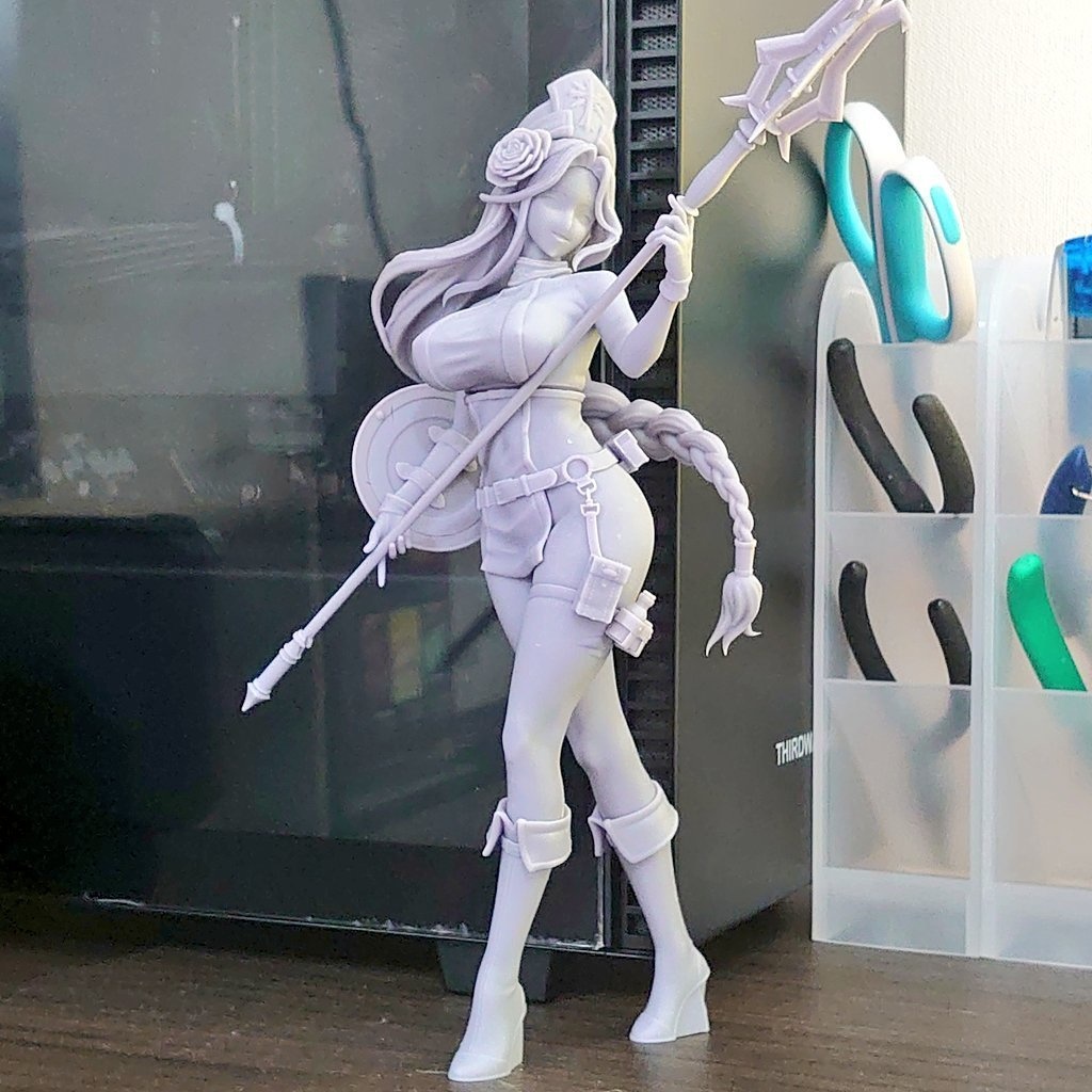 【勝利の女神:NIKKE】「メイデン」 1/7ガレージキット