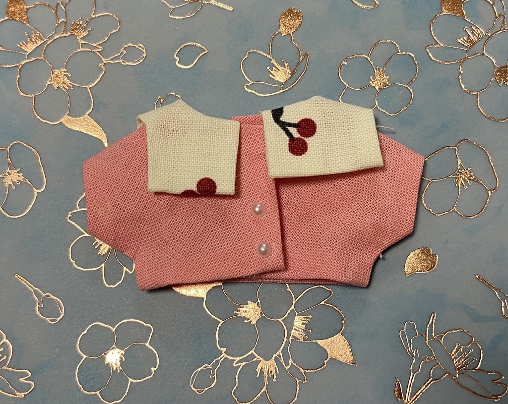 スクエアカラーシャツ🌸𝙲𝚑𝚎𝚛𝚛𝚢 𝚋𝚕𝚘𝚜𝚜𝚘𝚖