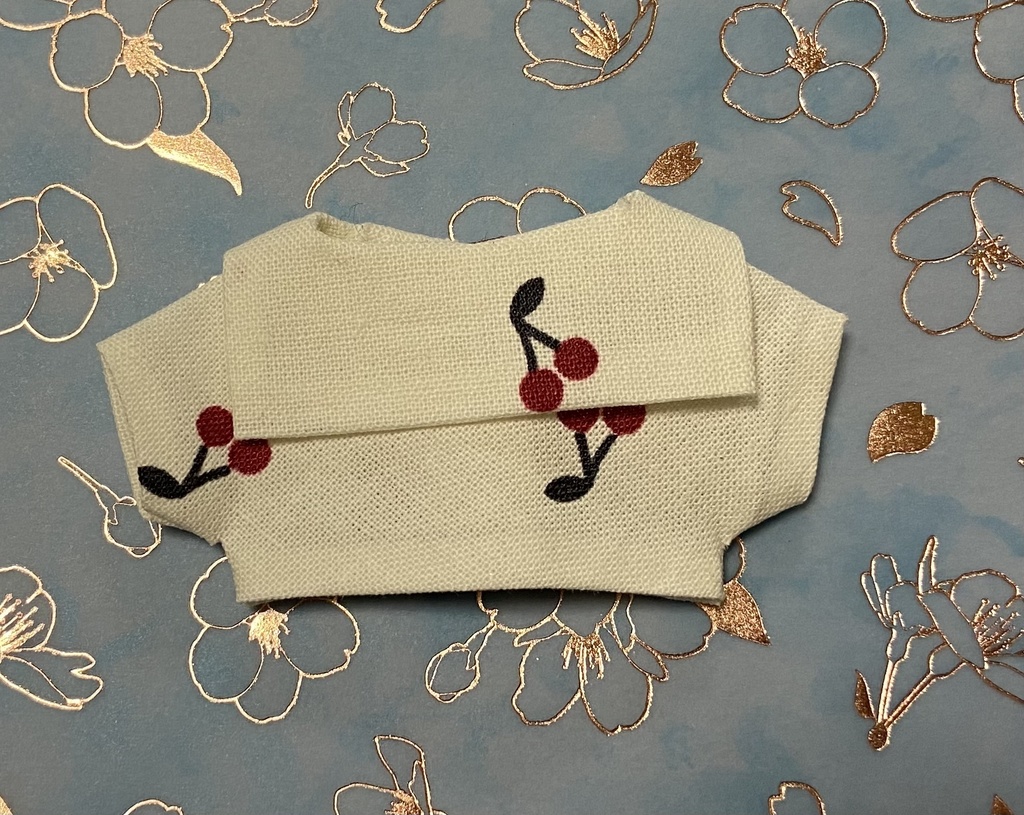 スクエアカラーシャツ🌸𝙲𝚑𝚎𝚛𝚛𝚢 𝚋𝚕𝚘𝚜𝚜𝚘𝚖