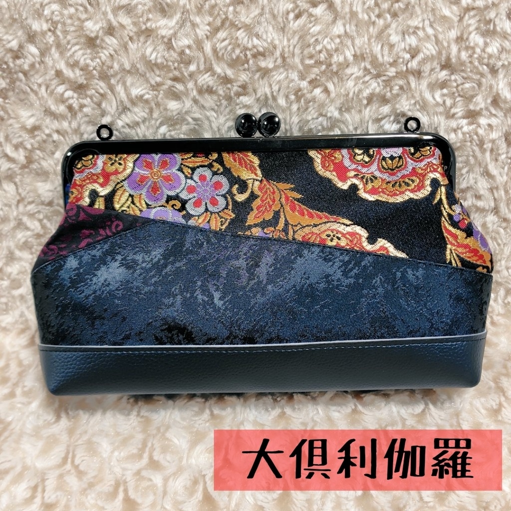 ショルダーバッグのがま口