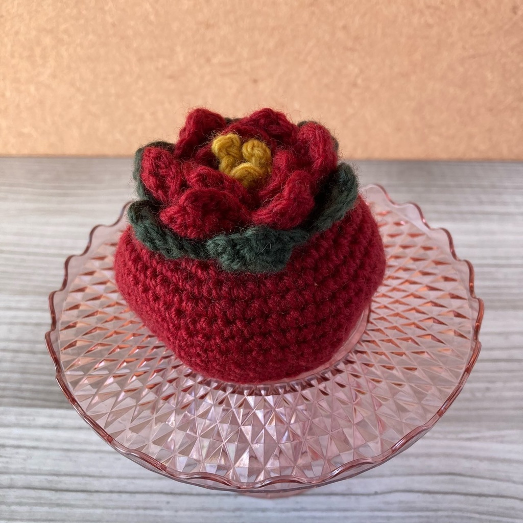 ぬいぐるみ用ポインセチアの帽子　頭囲20センチ前後