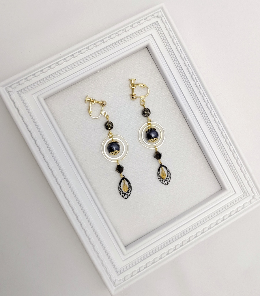 探鉱者・モグライメージイヤリング