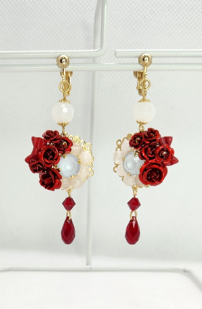 調香師·スカーレットの新婦イメージイヤリング