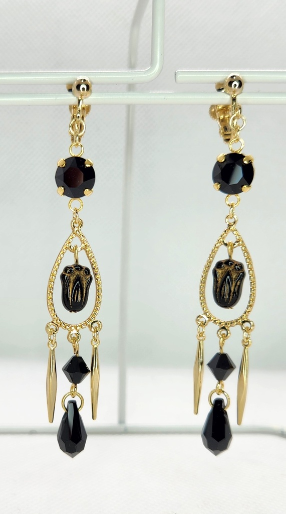 探鉱者:黒いチューリップイメージイヤリング