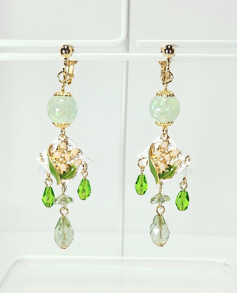 心眼·花を探す者イメージイヤリング