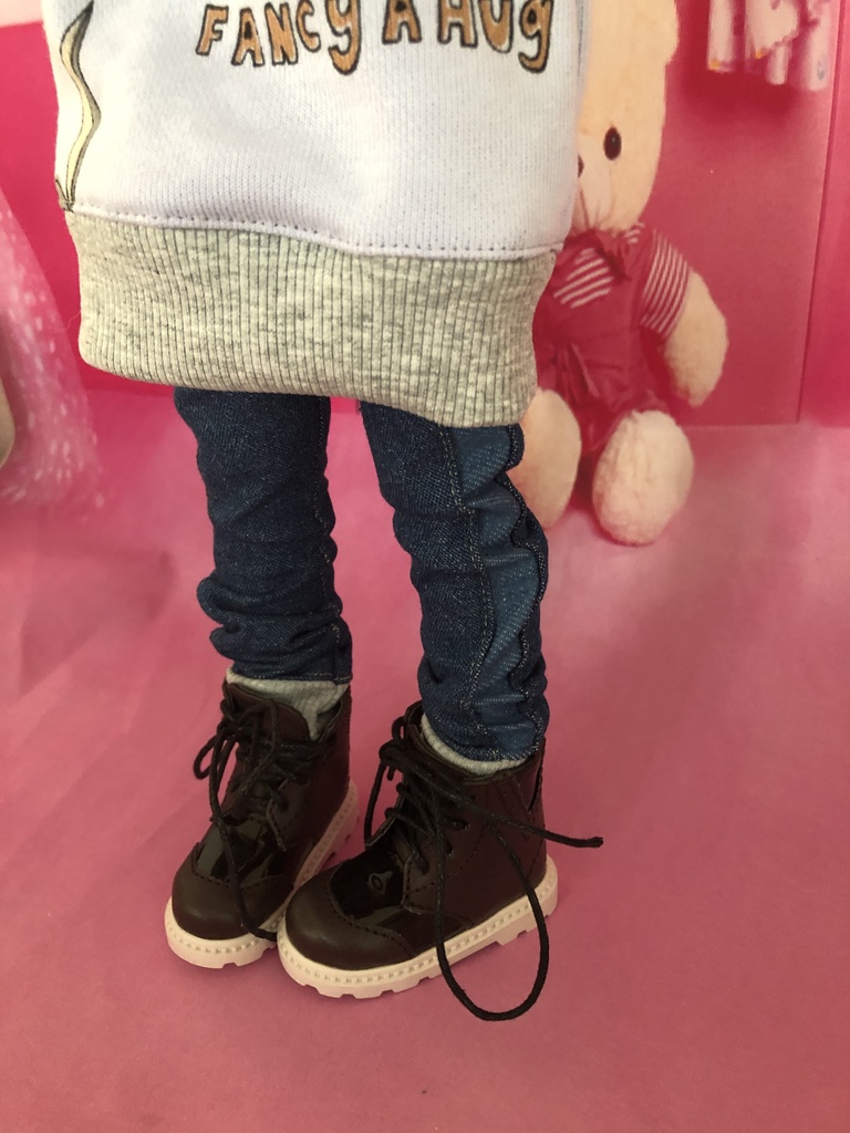 Rabbitトレーナー×ブルーデニムセット
