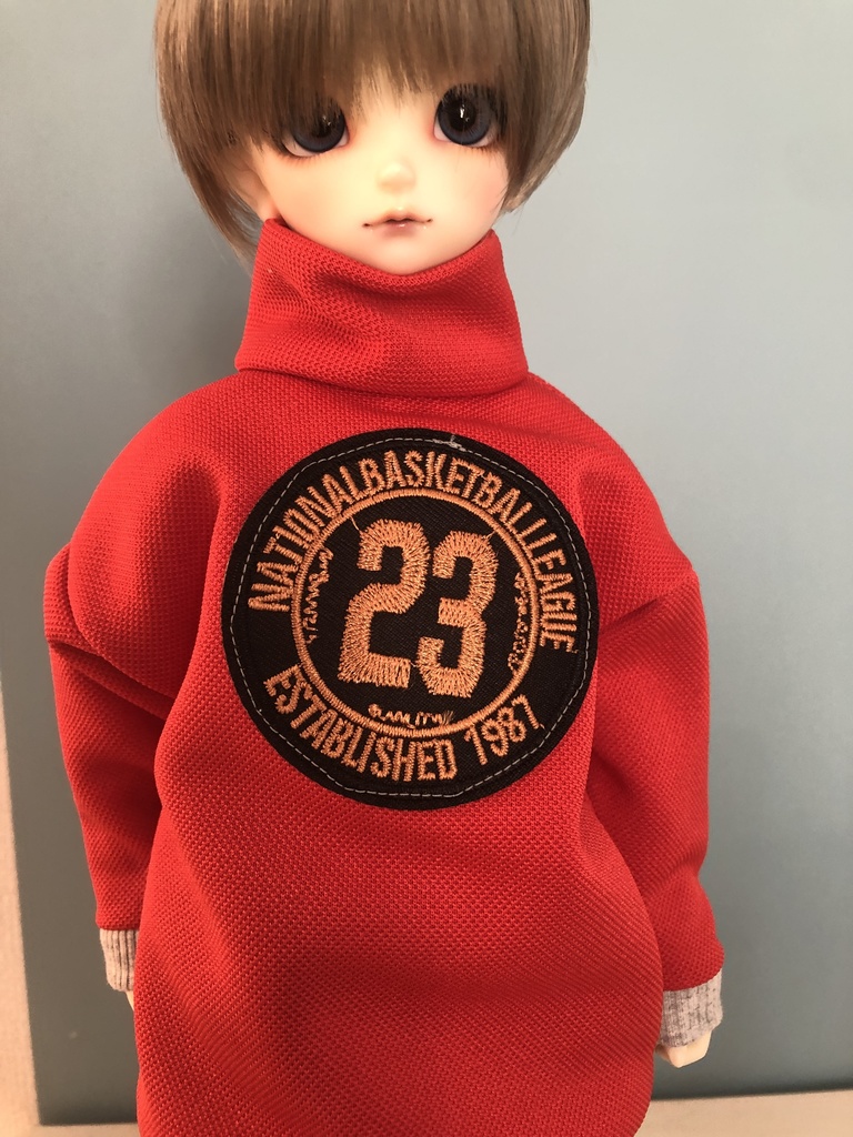 23トレーナーandデニムパンツ