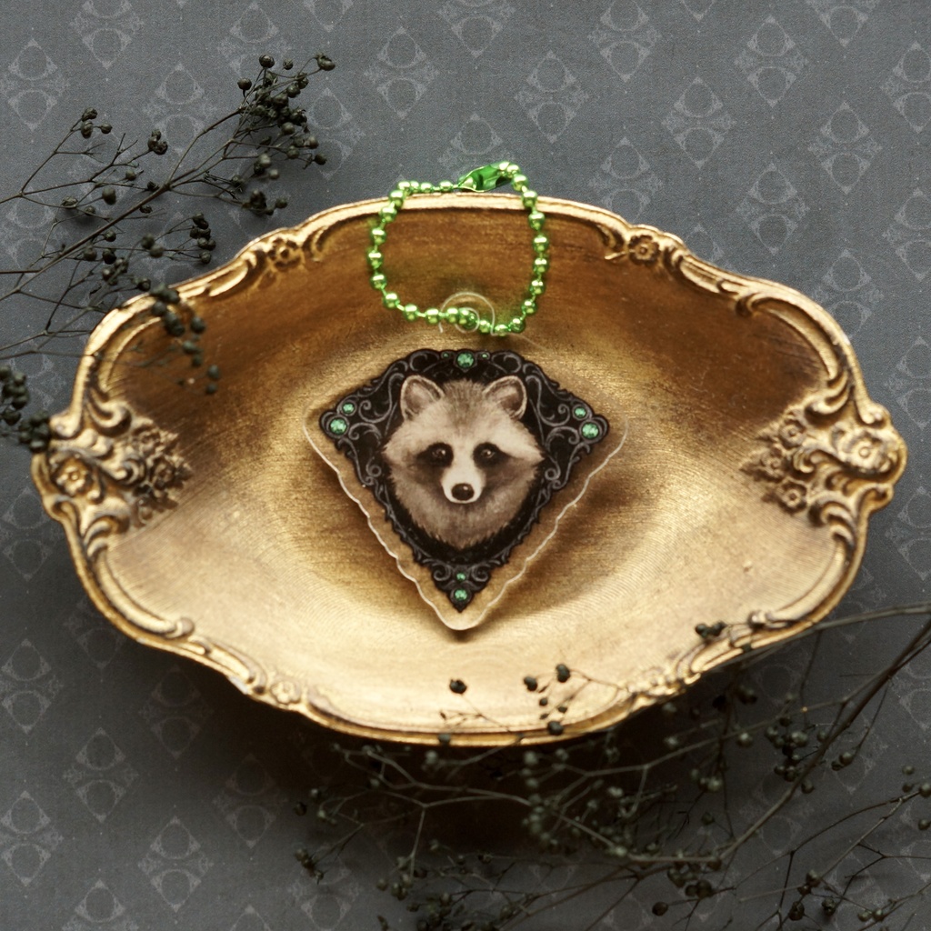 raccoon × emerald 《5月》アクリルキーホルダー