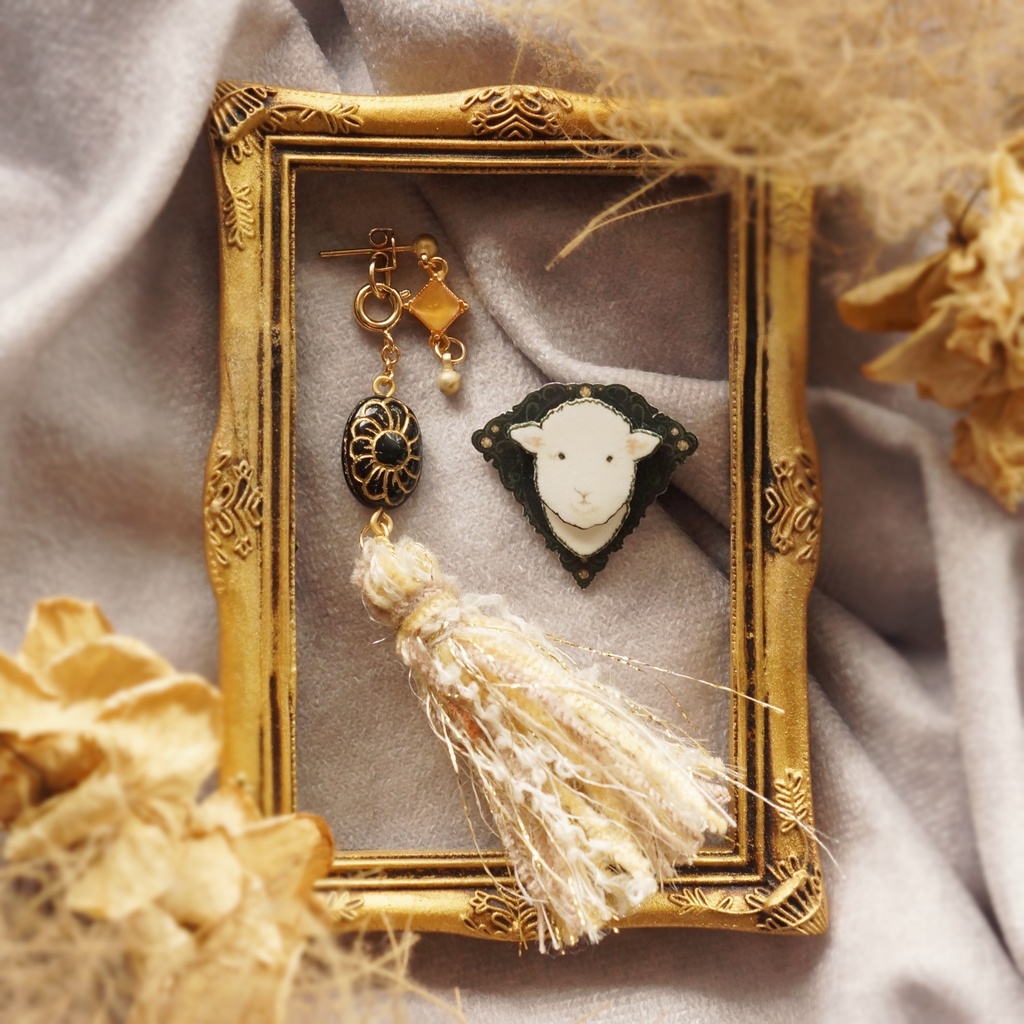 【1点限り】sheep × citrine 《11月》ハンドメイドピアス
