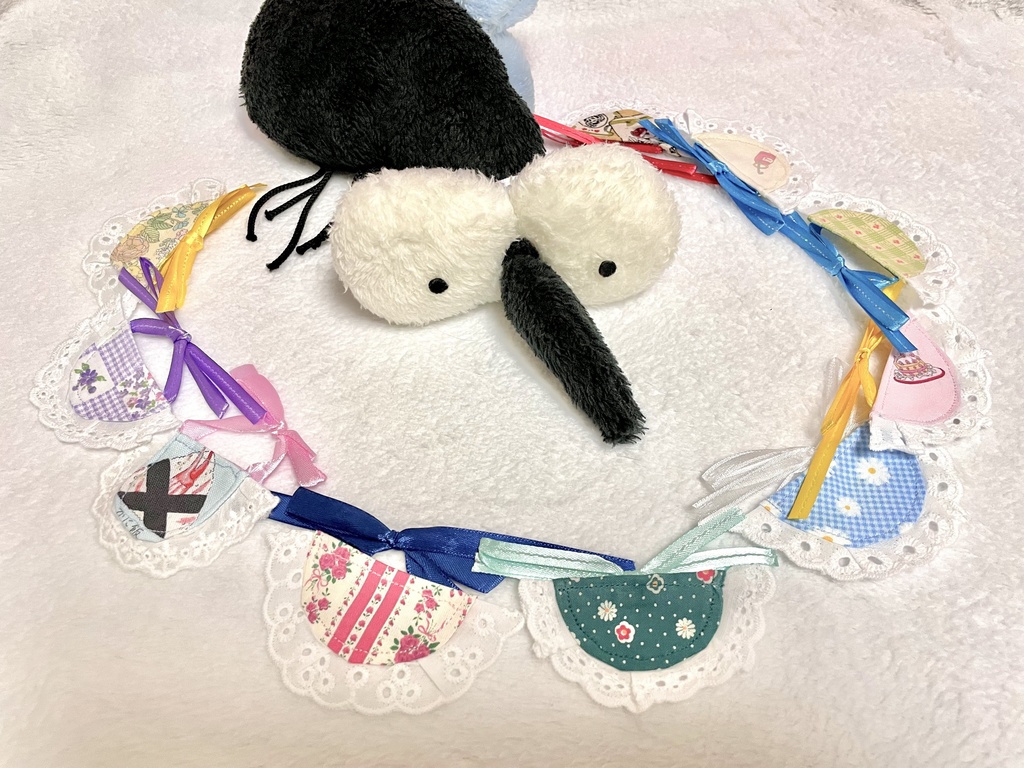 ぬいぐるみのエプロン ピンク柄