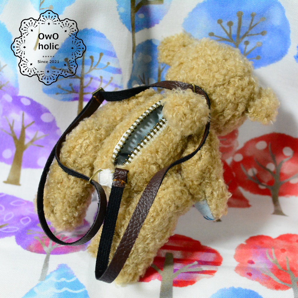 くま(リュック・アリスブルー)