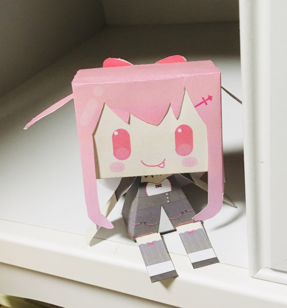 りりかグラフィグ ペーパークラフト ぴんくまみれ Booth