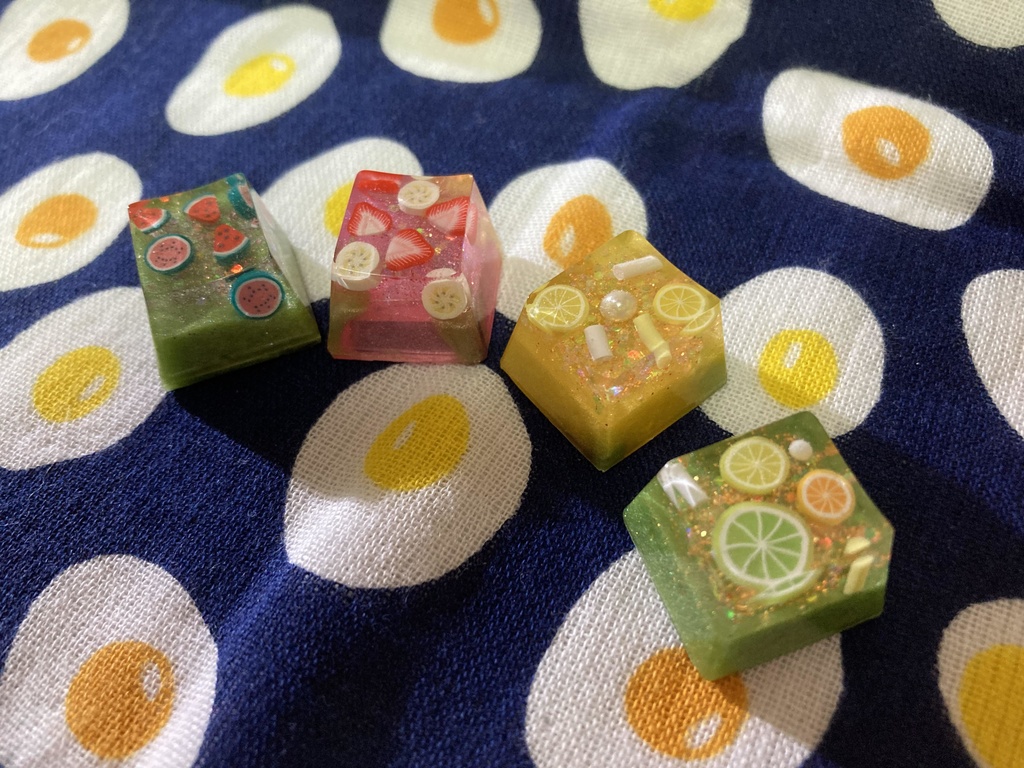 キラキラフルーツのキーキャップ　Shiny Fruits Keycaps