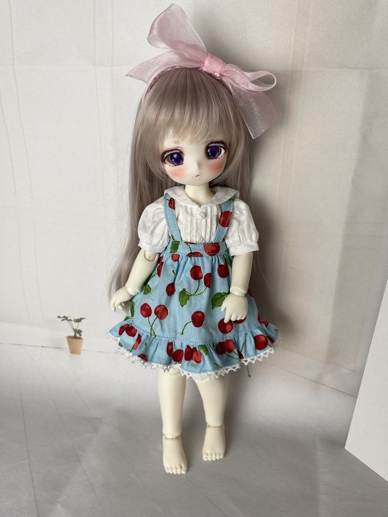1/6ドール　肩ひもスカート