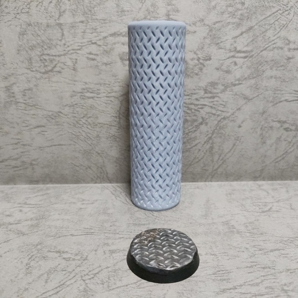 【3D出力品】ミニチュアベース用テクスチャローラー 縞鋼板(しまこうはん)