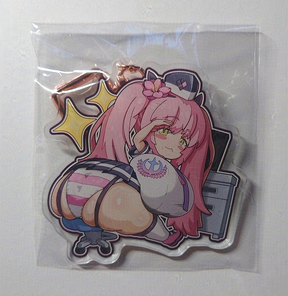 「むちちびアクキー」キリ（勝利の女神NIKKE）