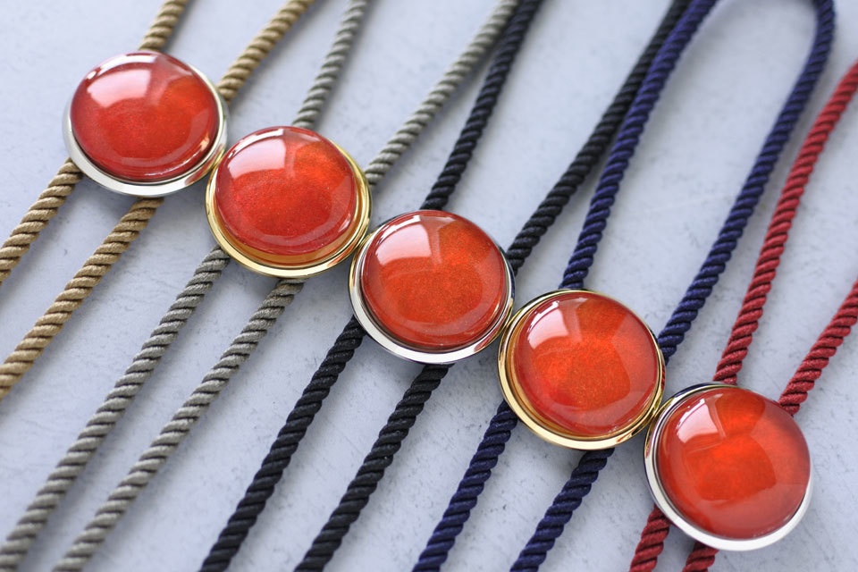 《深紅色》ループタイ【原画】