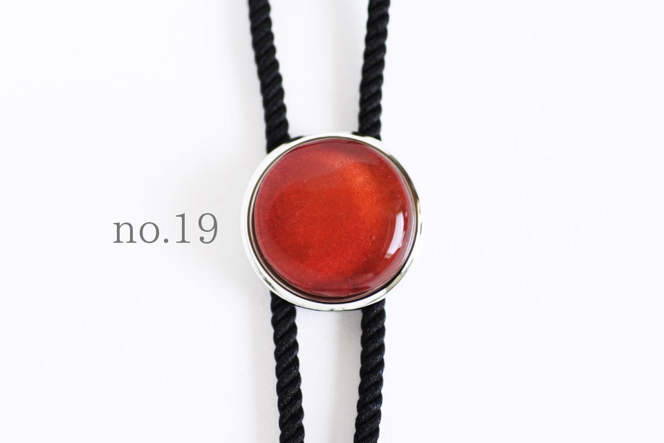 《深紅色》ループタイ【原画】