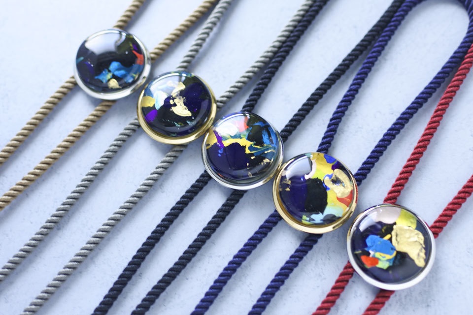 《褐彩色》ループタイ【原画】