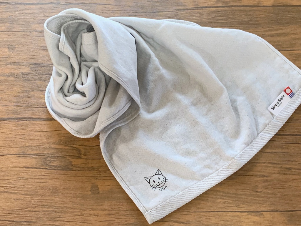 【塔乃うとグッズ】メンシ猫のフェイスタオル