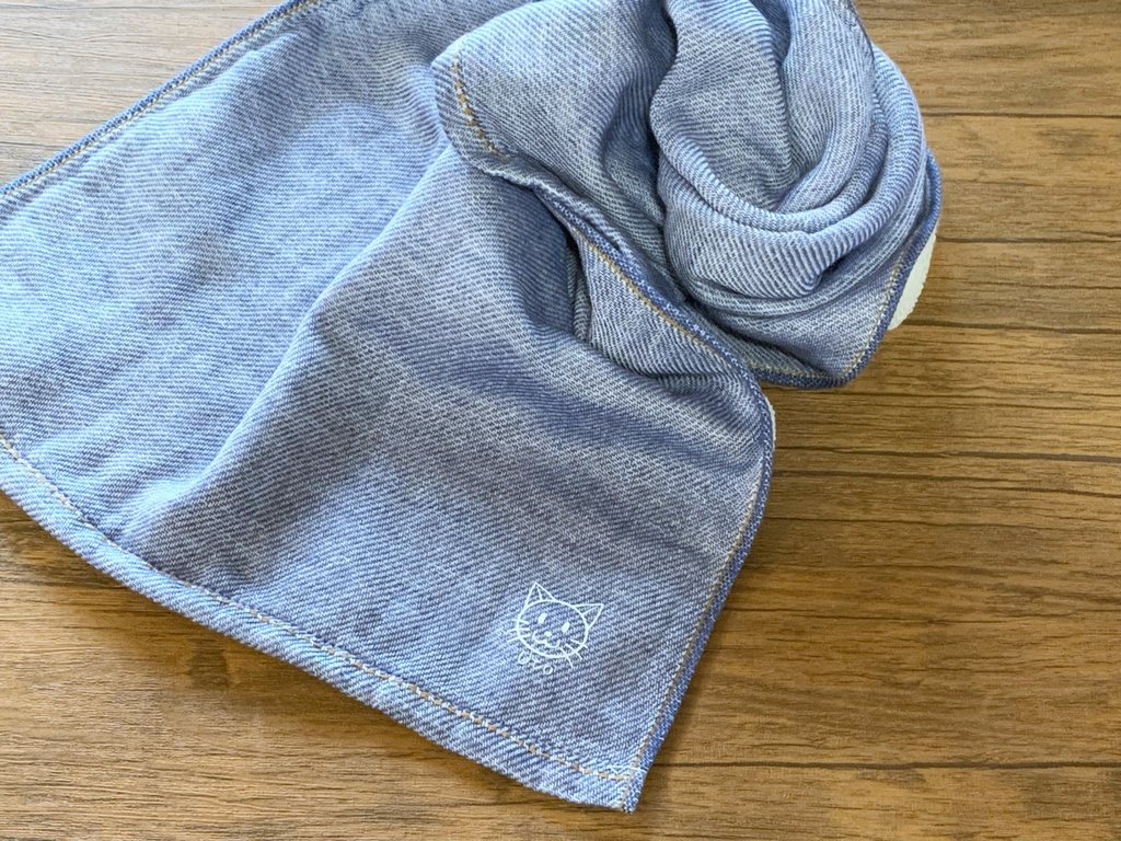 【塔乃うとグッズ】メンシ猫のフェイスタオル