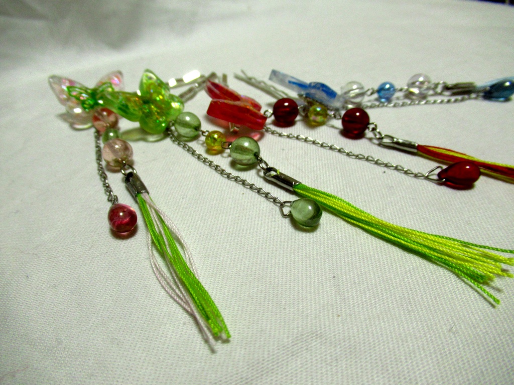 四季色チョウチョのヘアピン